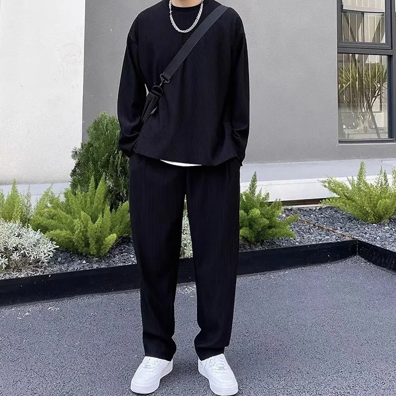 2pcs free shipping Mens Loose Fashionable Long Sleeve 2-piece Set